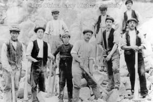 workers in the pit